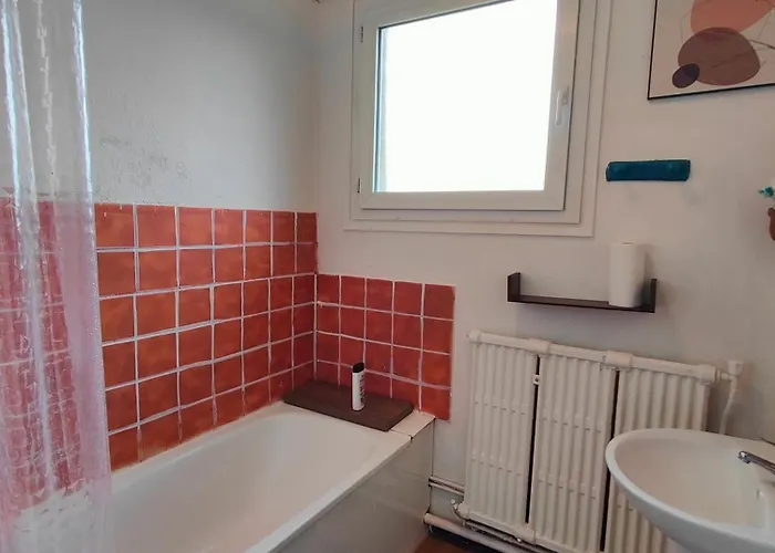 Privee D'hote A Triolo - Stade - Fac Lille 1 *